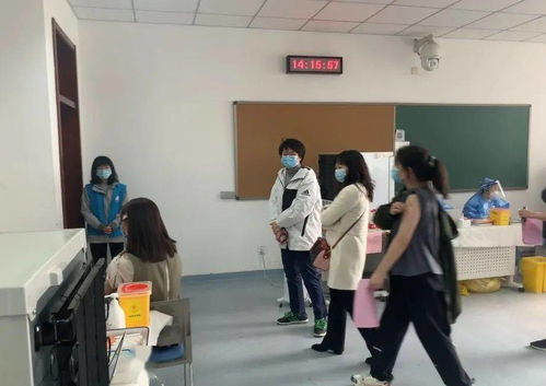 良乡校区学生疫苗接种工作有序开展，教育咨询服务同步进行