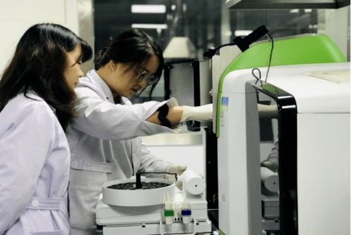 党史学习教育引领服务升级 食品药品检测中心立足‘四个一’提升教育咨询效能